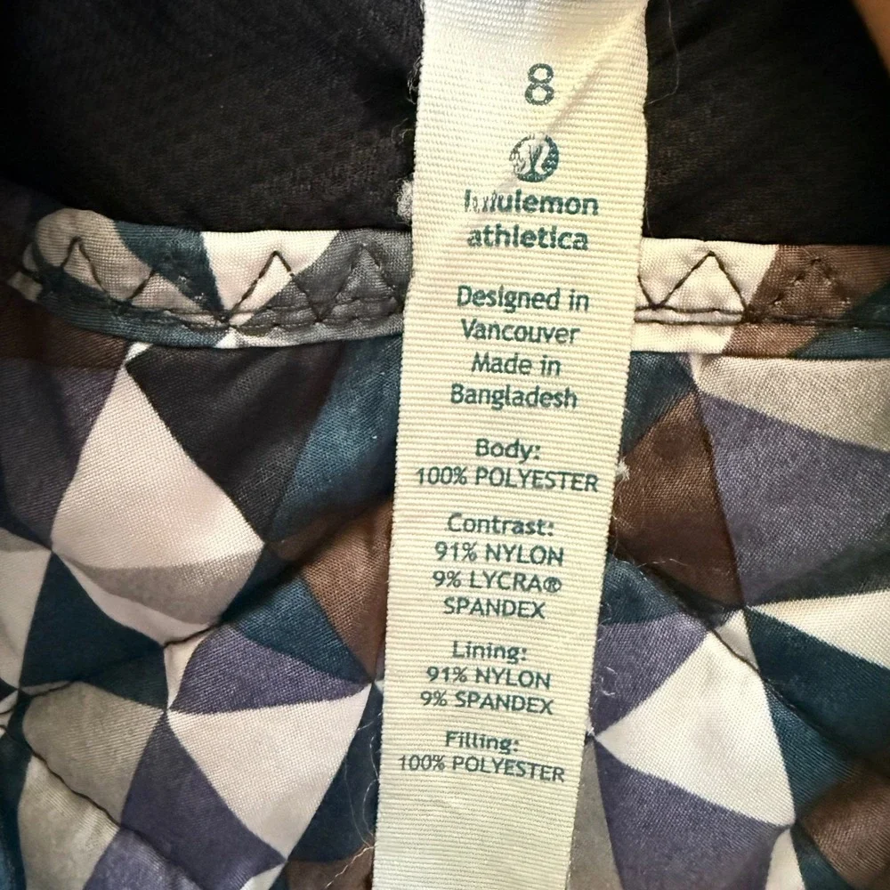 Lululemon Hot Cheeks Quilted‎ Shorts Stained Glass Love Neutral Blush Black SZ 8